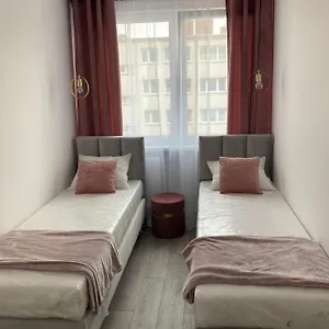  Apartament 80's